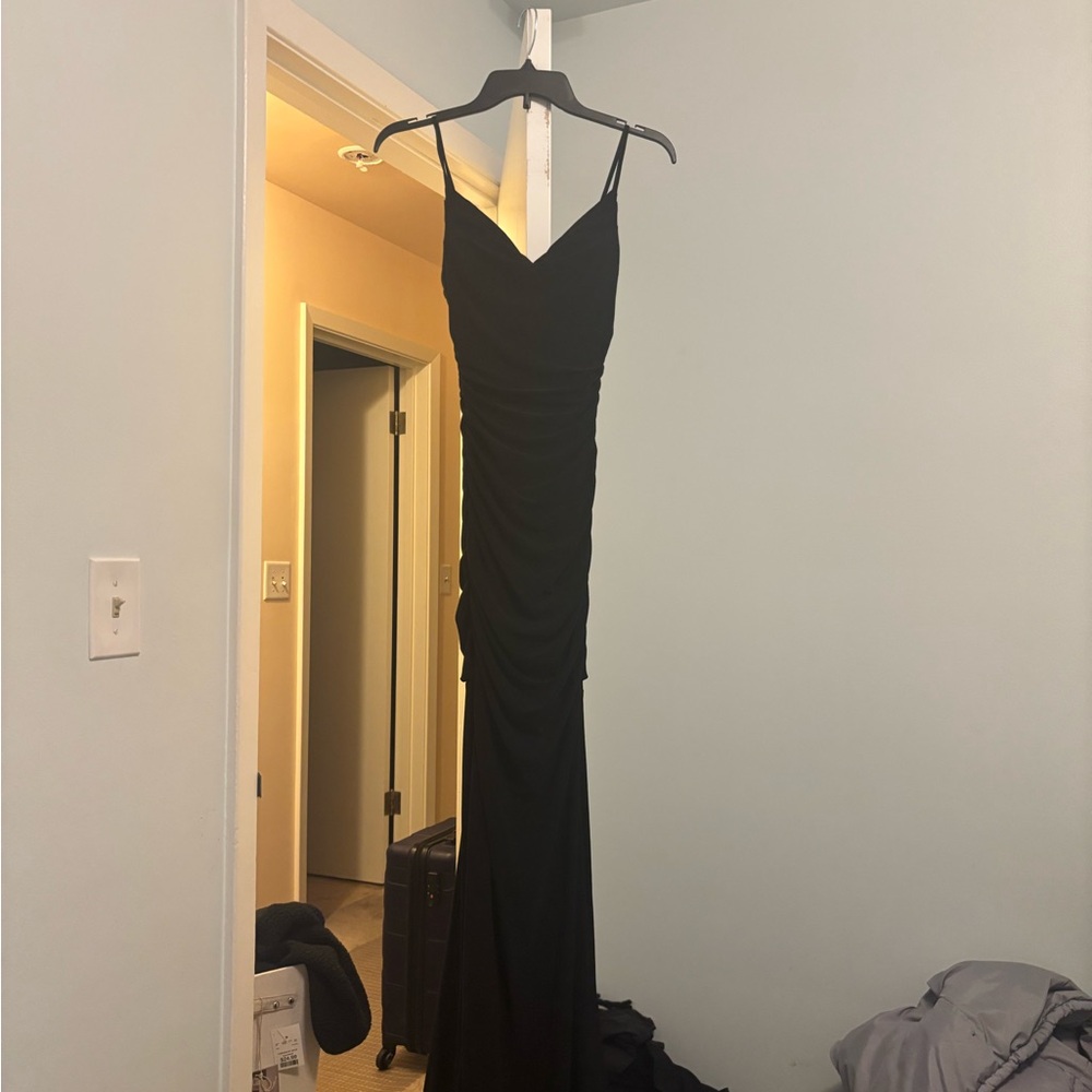 Chic Black Maxi Dress mermaid dress hem